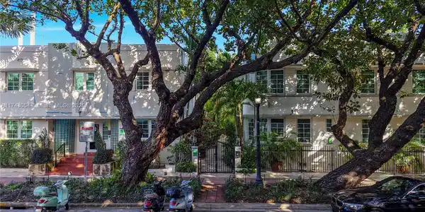 349 Meridian Ave