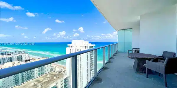 4111 S Ocean Dr