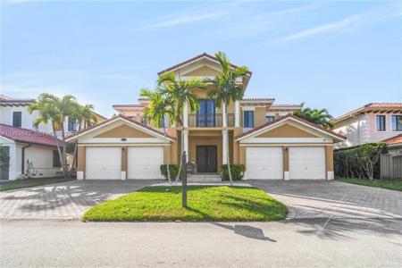 7880 SW 195th Ter