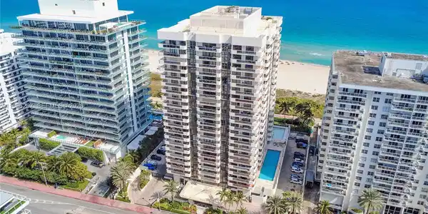 5757 Collins Ave