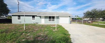 2331 NE 15th