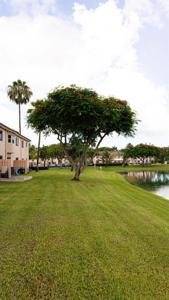 1270 SE 27th