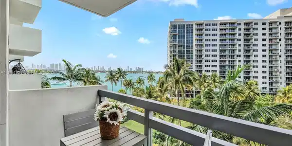 1500 Bay Rd