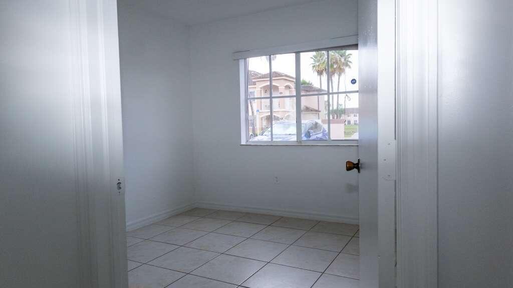 Image 4: 3-bedroom_homestead