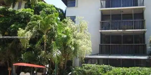 55 Ocean Lane Dr