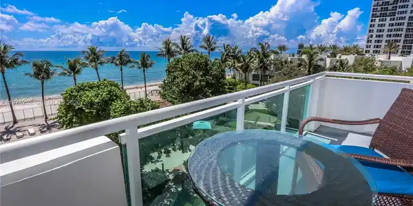 3001 S Ocean Dr