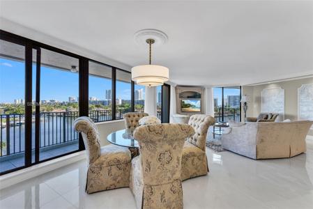 300 Three Islands Blvd