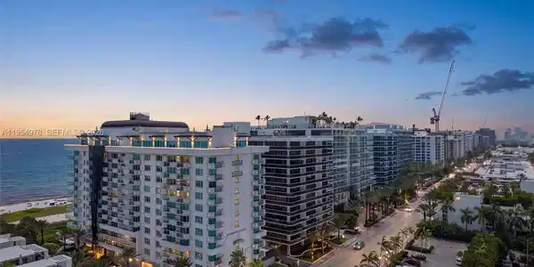 9499 Collins Ave