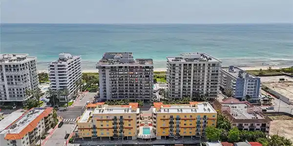 8888 Collins Ave