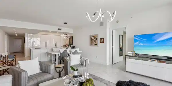 Image 4: 5-web-or-mls-Lake Shore Dr 2008-S0710-00