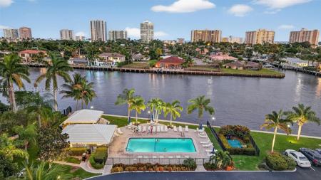 6471 Bay Club Dr