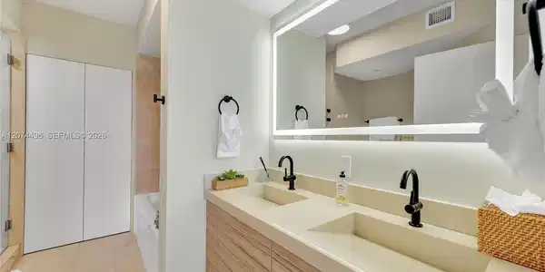 Image 2: main