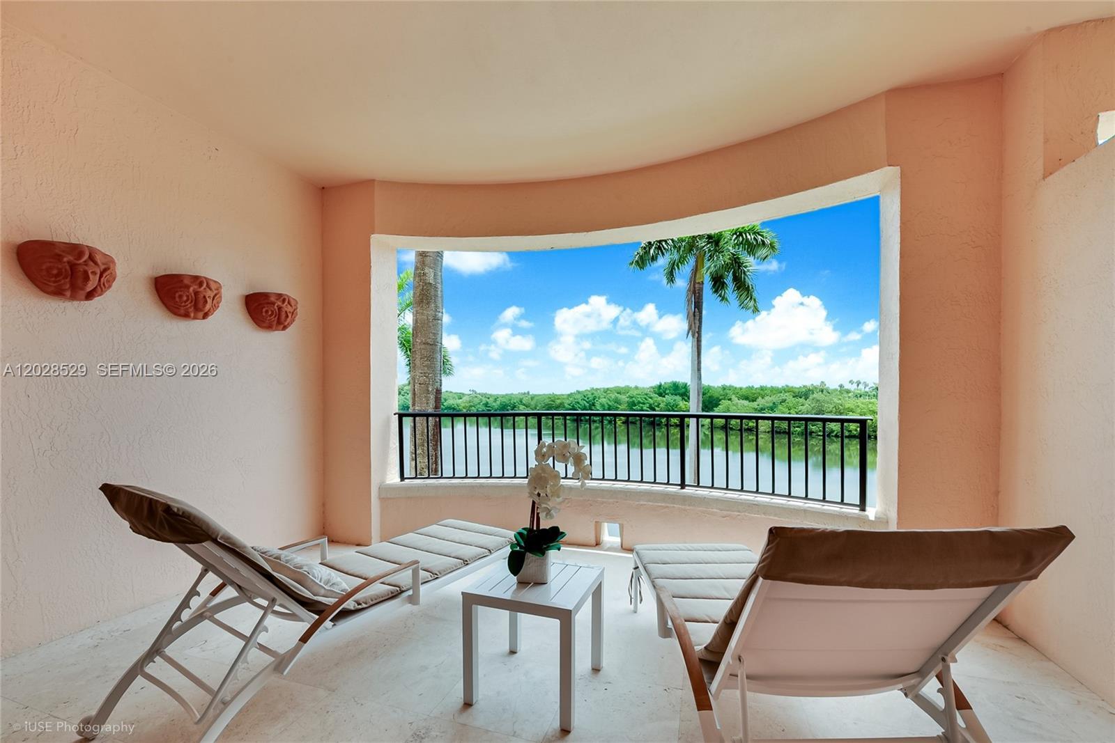 Image 2: primary room patio