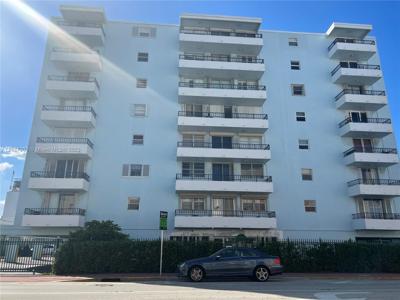 720 Collins Ave Unit 205