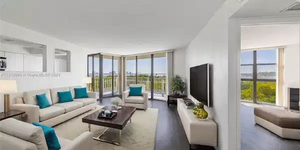 1000 Quayside Ter
