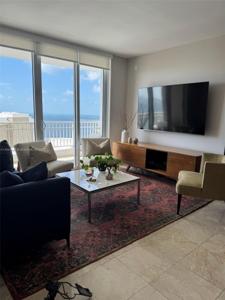801 Brickell Key Blvd