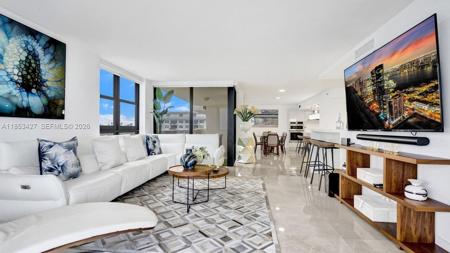 5757 Collins Ave