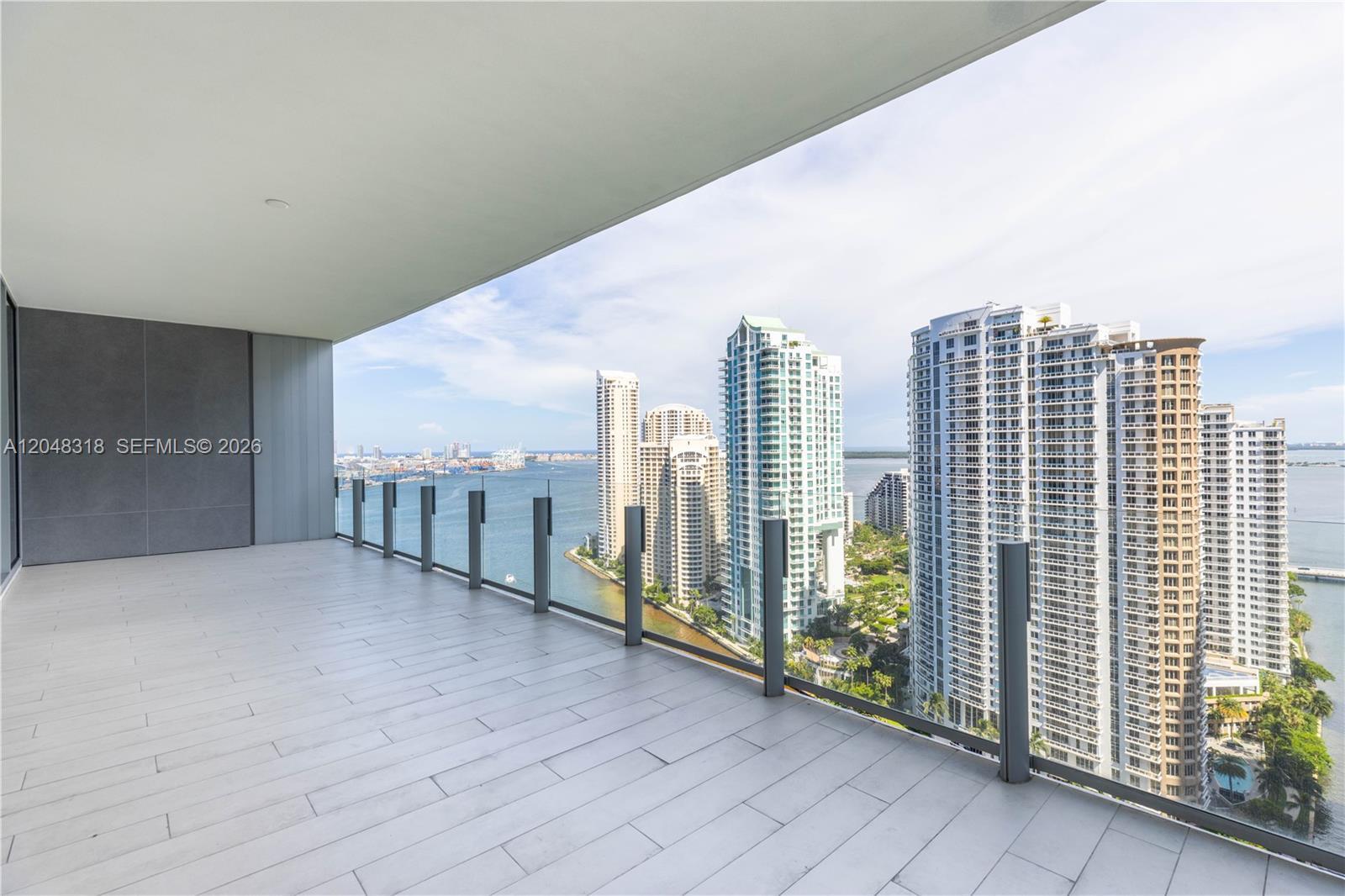 Image 4: Expansive Balcony - Stunning Biscayne Bay, Miami River and Ctiy Views