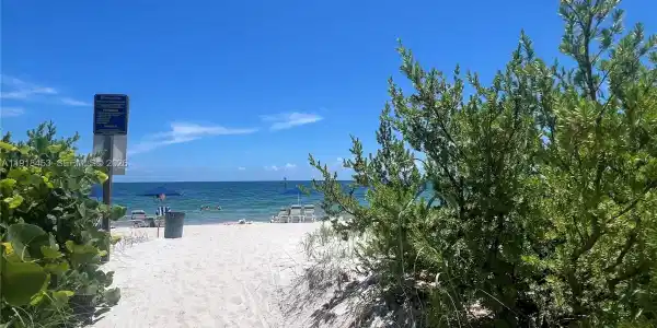 605 Ocean Dr