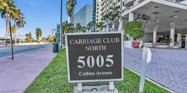 5005 Collins Ave