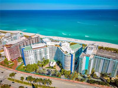 5161 Collins Ave