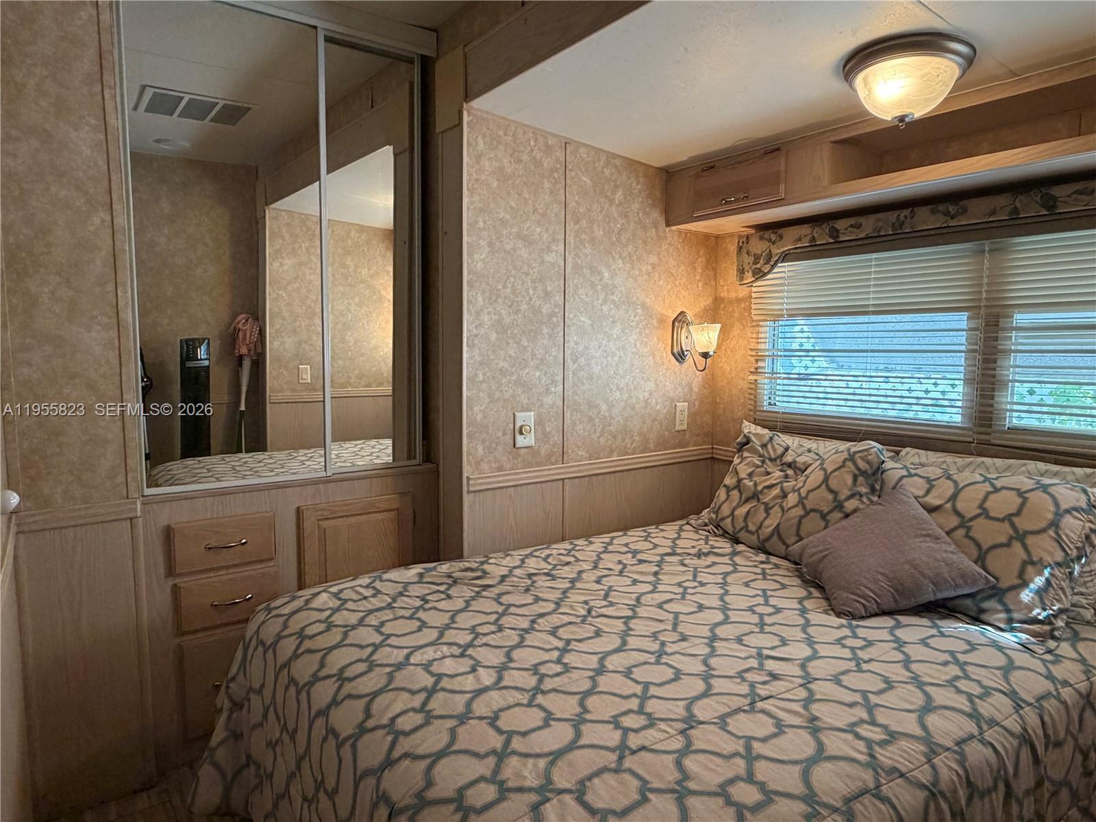 Image 4: Second Bedroom