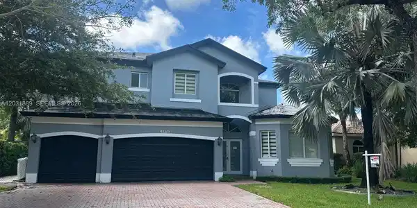 1974 SE 23rd Ct