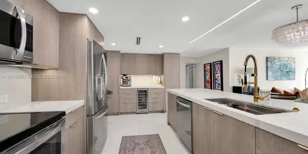 155 Ocean Lane Dr