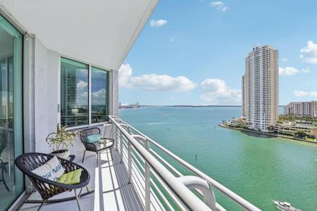335 S Biscayne