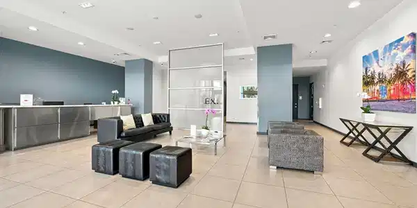 Image 4: 4-web-or-mls-7901-hispanola-ave-unit-100