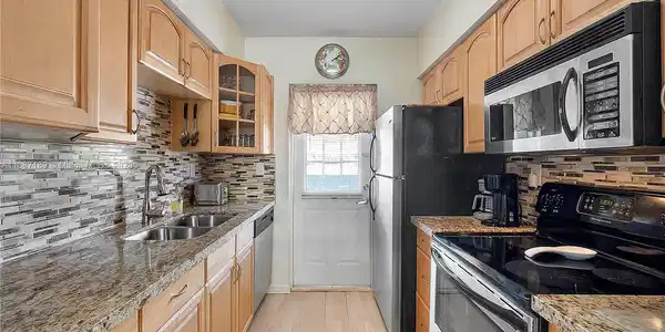 222 N Federal Hwy Unit 209