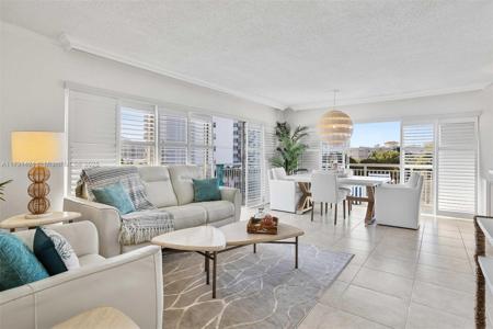 126 Golden Isles Dr