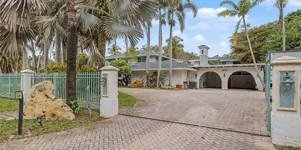 14670 SW 69th Pl