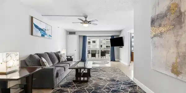 4511 S Ocean
