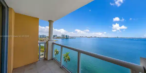 1625 Kennedy Cswy