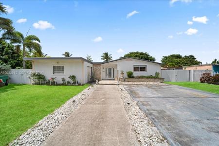 9915 Santos Dr