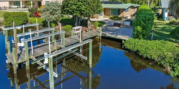 1282 SW Pelican