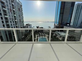 600 NE 27th St Unit 1102