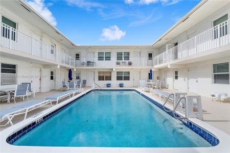 4541 N Ocean Dr