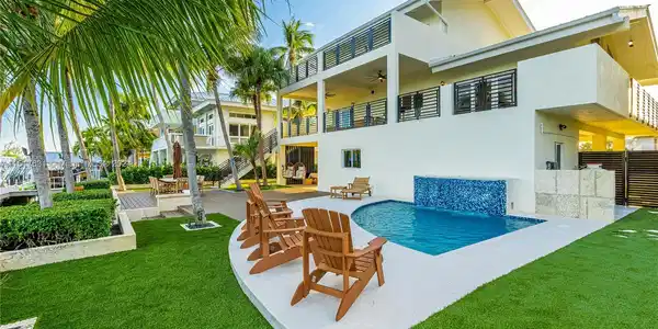 190 Biscayne Blvd