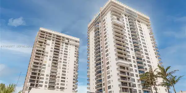 2101 S Ocean Dr
