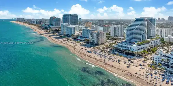 3101 Bayshore Dr