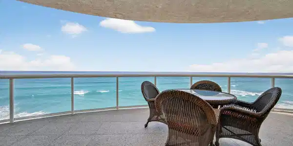 4600 N Ocean