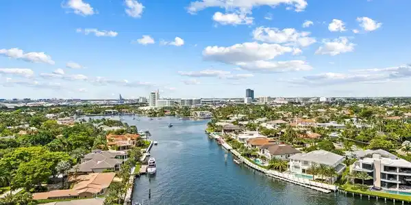 3055 Harbor