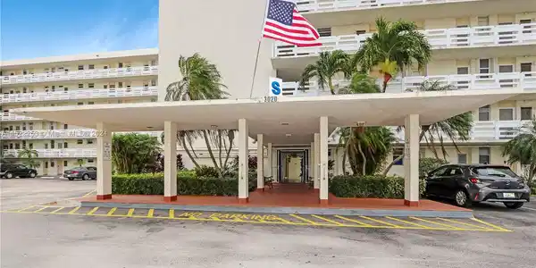 3020 Marcos Dr