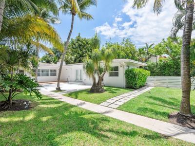 824 N Victoria Park Rd