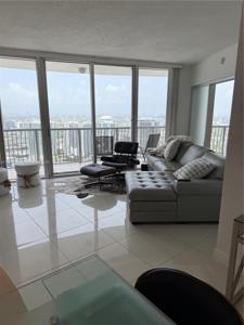 1750 N Bayshore Dr