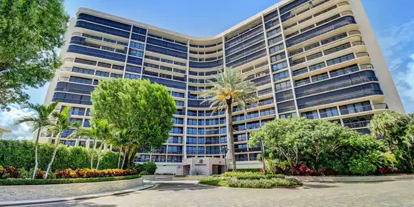 4740 S Ocean S
