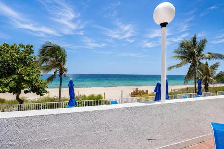 4250 Galt Ocean