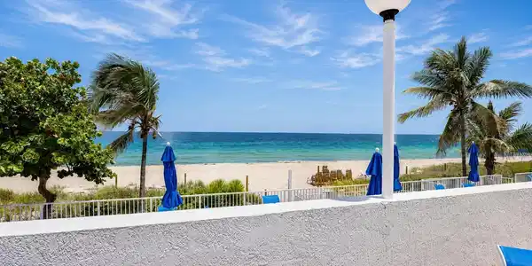 4250 Galt Ocean